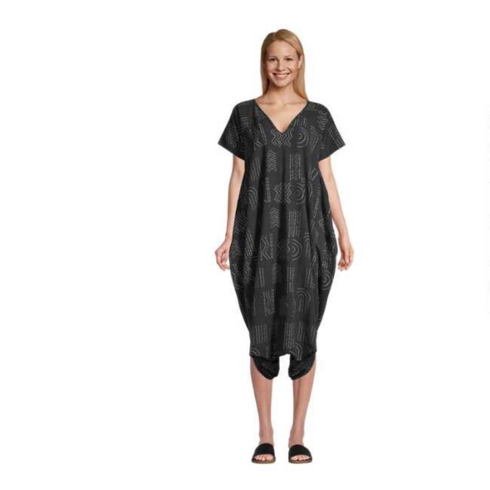 Black Abstract Geo V Neck Jumpsuit With Pockets Size S/M World Market exclusive